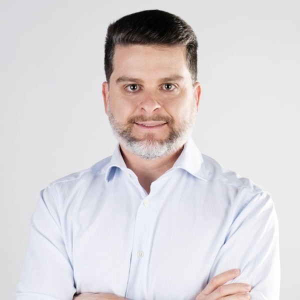 Uma foto do Diretor Jurídico da ABCripto, Tiago Severo