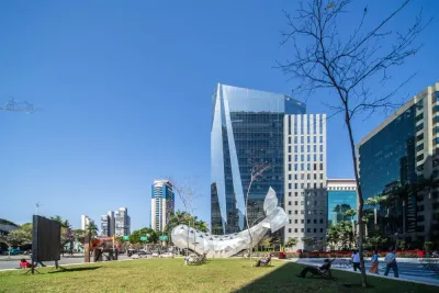 Foto de um parque urbano na cidade de São Paulo